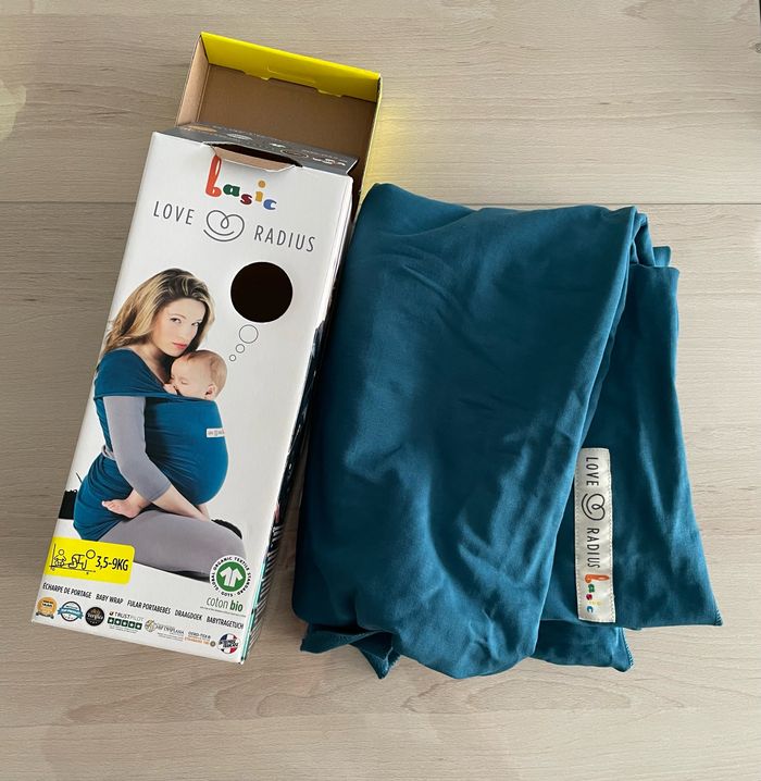 Écharpe de portage neuve