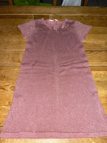 Robe H&M 8-10 ans