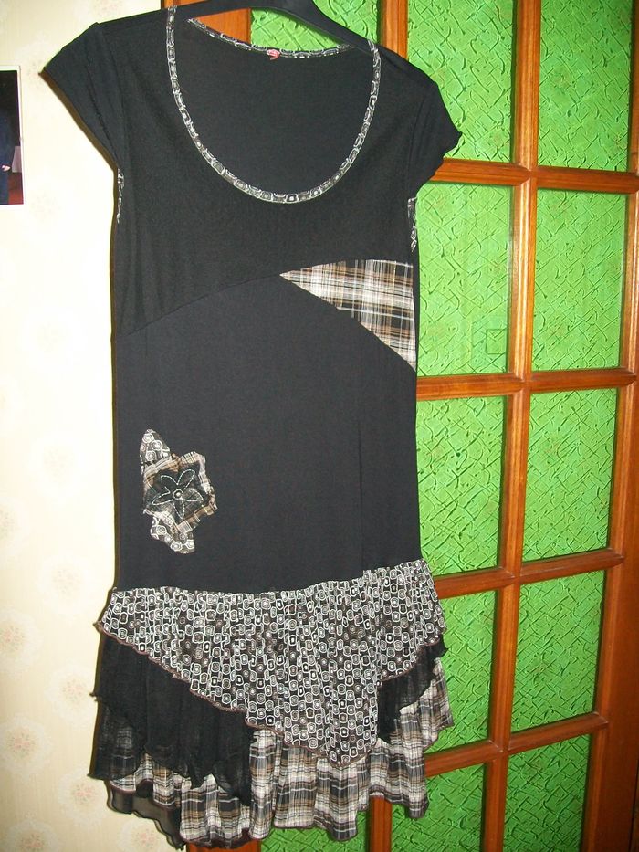 robe à volants taille 42 - photo numéro 3