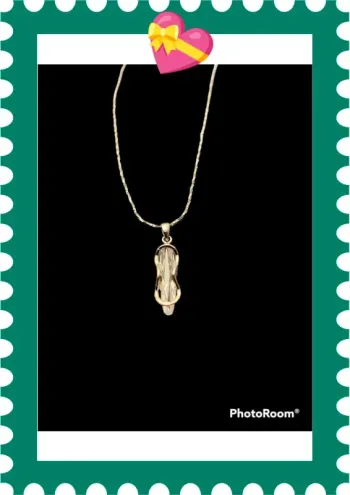 Collier chaîne pendentif  argenté neuf