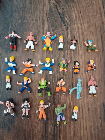 Lot de 23 figurines Dragon Ball Z – BS/ STA 1989