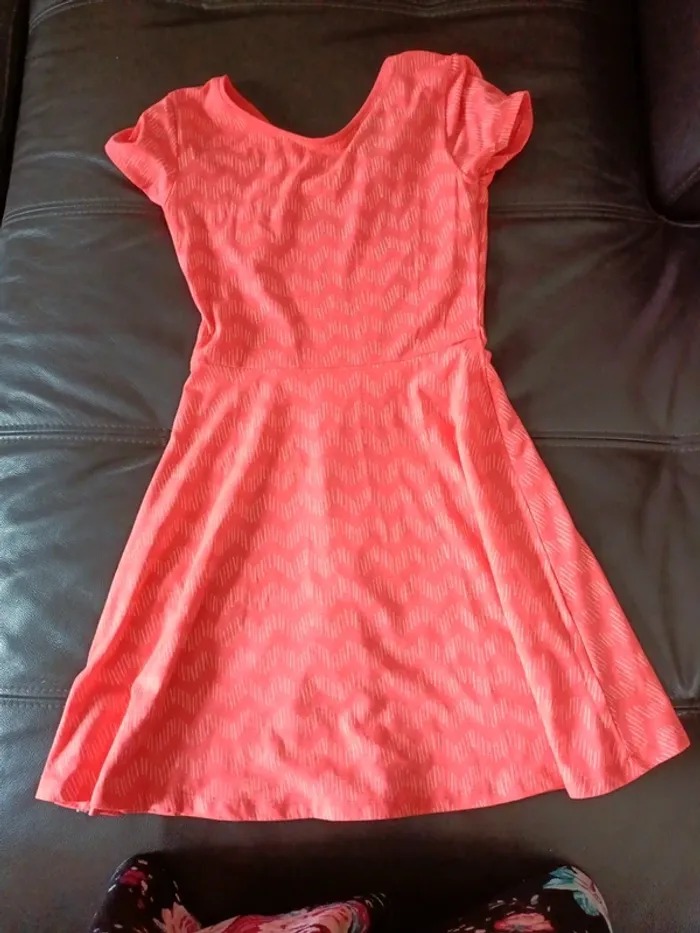 Robe 10 ans kiabi fluo corail