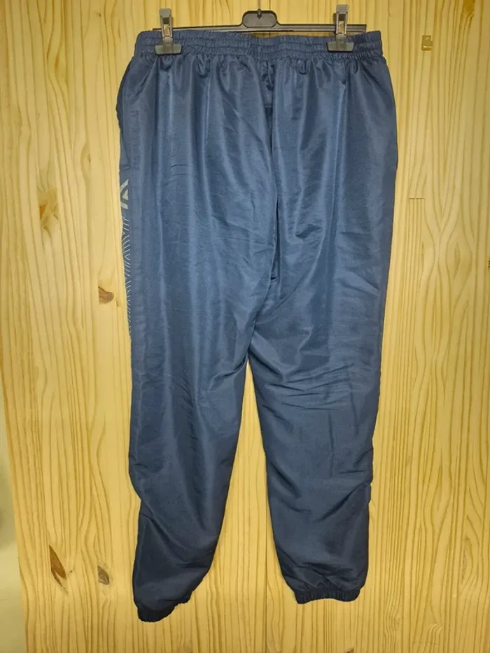 Jogging umbro - photo numéro 2