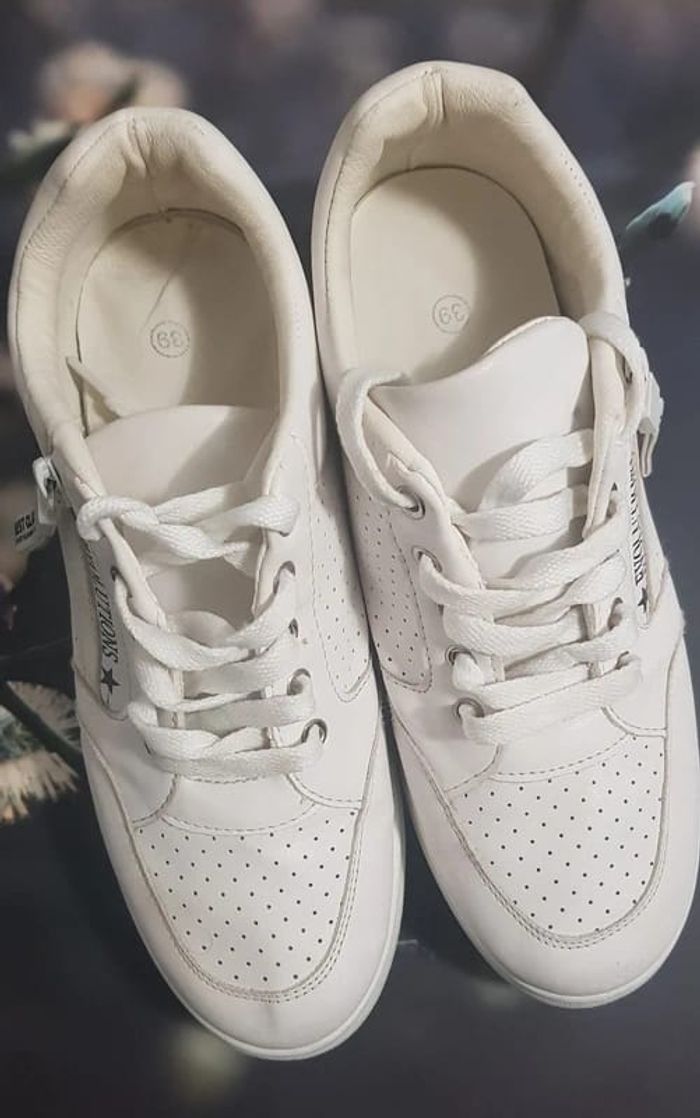 Basket rehaussant taille 39 - photo numéro 2