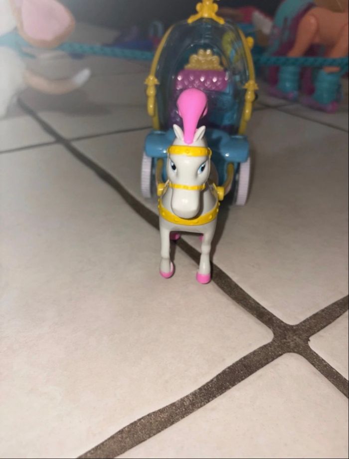 Carrosse téléguidée - photo numéro 4