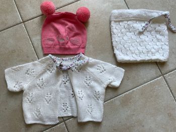 Ensemble boléro en laine et bonnet