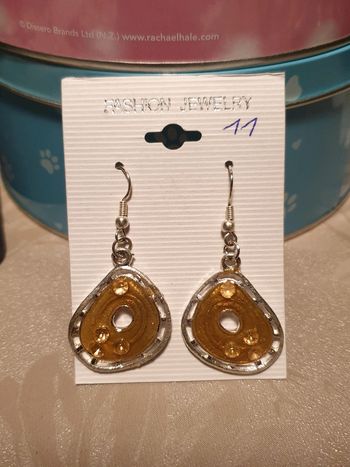 Boucles d'oreilles neuves