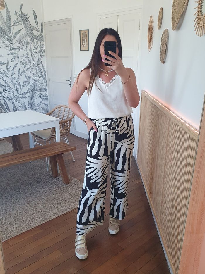 Top Alex blanc avec dentelle effet lin
Taille S/M (taille grand) - photo numéro 2