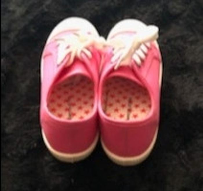 Baskets en toile Pointure 35 - photo numéro 3