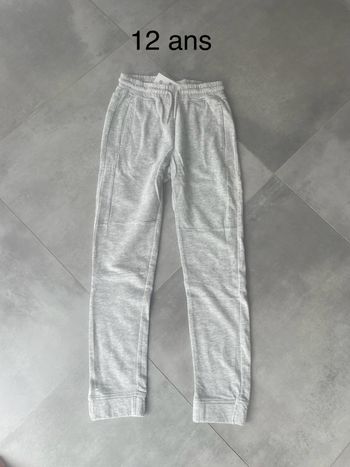 Jogging 12 ans gris neuf