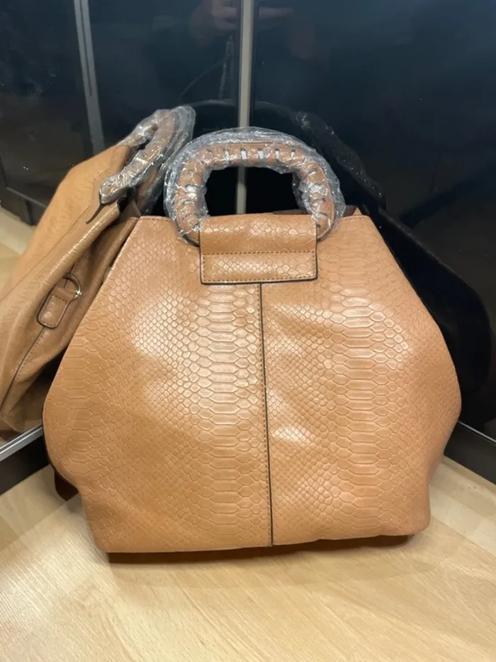 Sac marron clair Parfois - photo numéro 2
