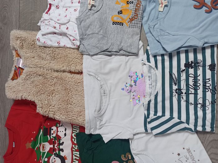 Lot vêtements fille 5 ans - photo numéro 3