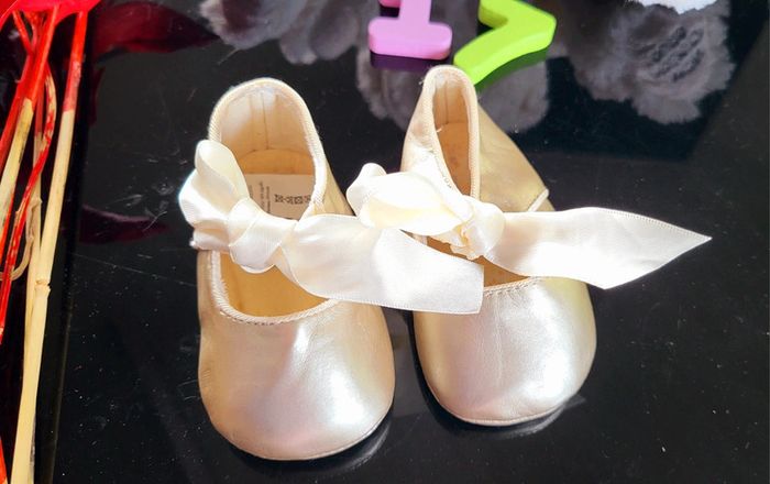 Chaussures bébé - photo numéro 2