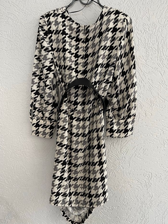 Robe Zara neuve S - photo numéro 3