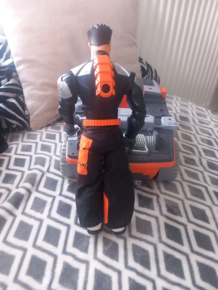 Figurine action man avec son véhicule - photo numéro 7