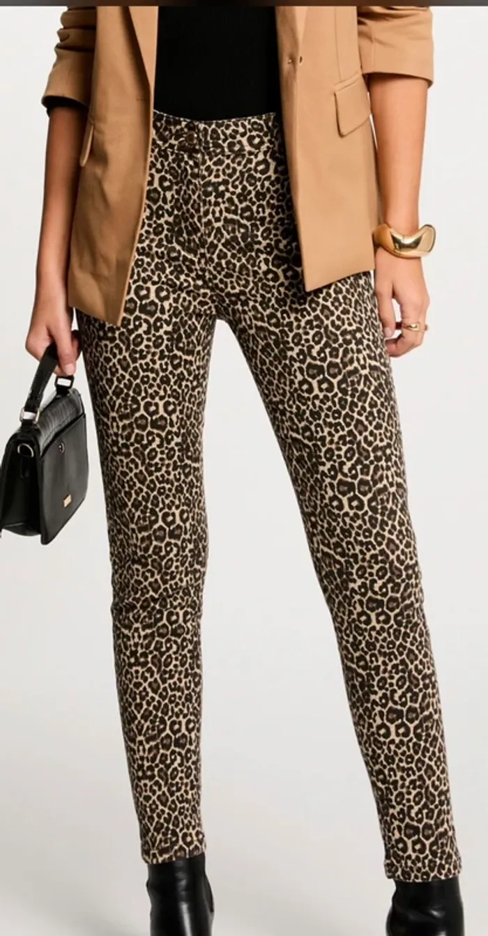 Pantalon sexy imprimé Léopard T38