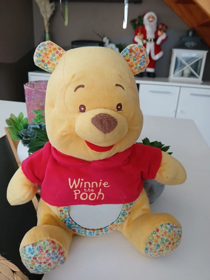 Péluche Disney Winnie l'ourson 🌿💝 - photo numéro 2