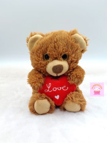 Peluche doudou ours beige caramel cœur love DELTA SPORT 2018 20 cm Lidl ?