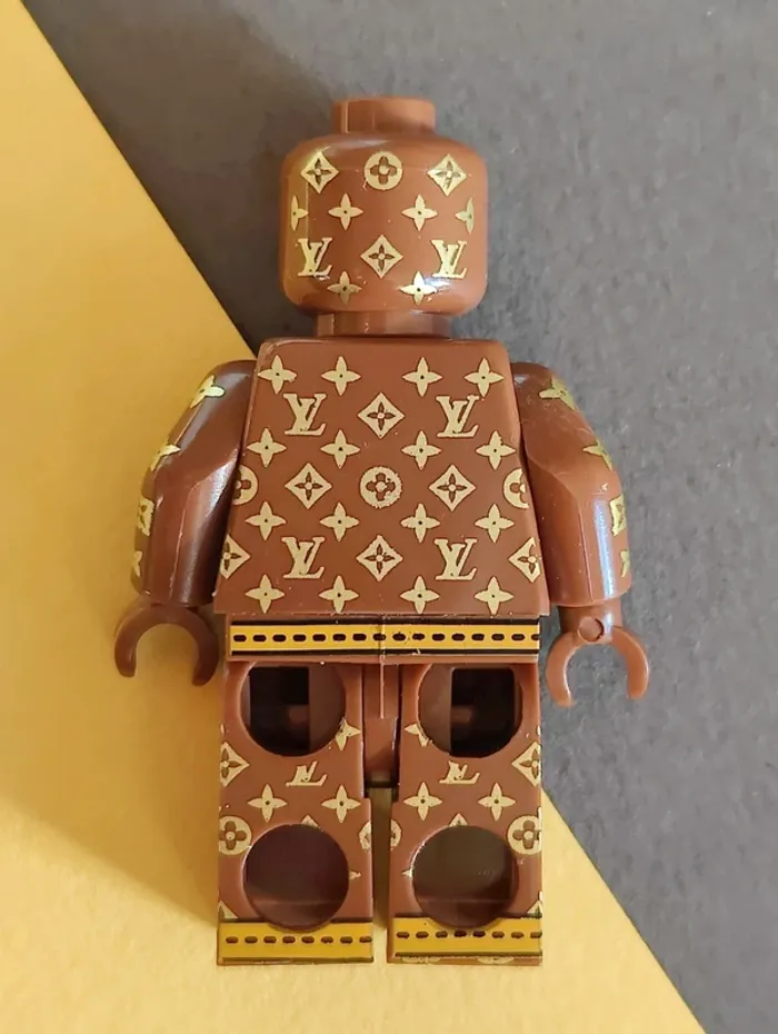 Figurine exclusive Louis V. compatible LEGO - Etat neuf 🌟 - Envoi rapide 🚚💨 - photo numéro 2