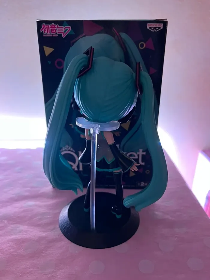 Figurine Hatsune Miku - photo numéro 2
