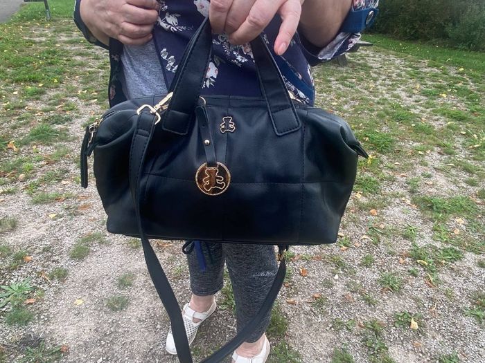 Sac Ted Lapidous - photo numéro 2