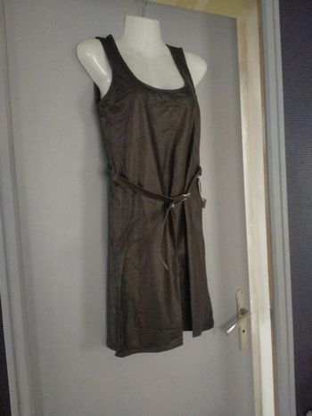 Robe chocolat brillant T:L neuf