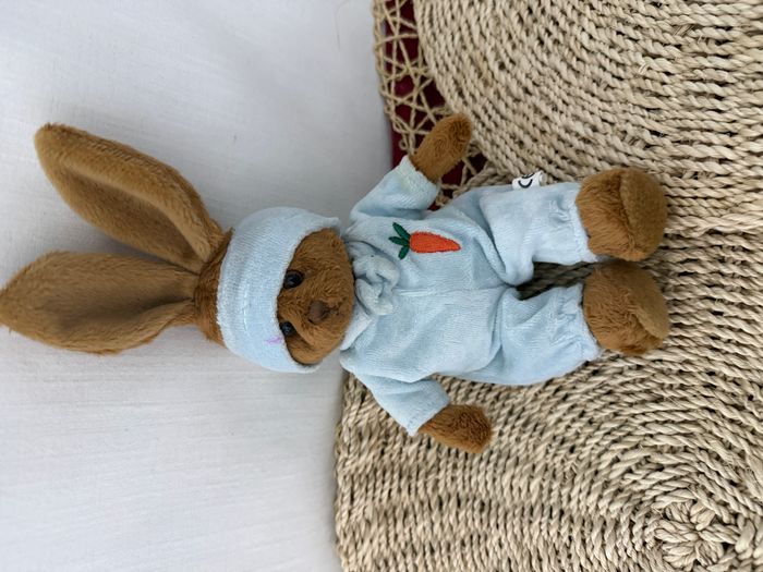Doudou lapin marron pyjama bleu carotte MAXITA - photo numéro 1