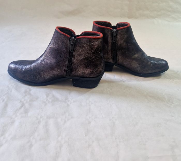 Bottines femme  , Vanessa Wu , taille 36 - photo numéro 2