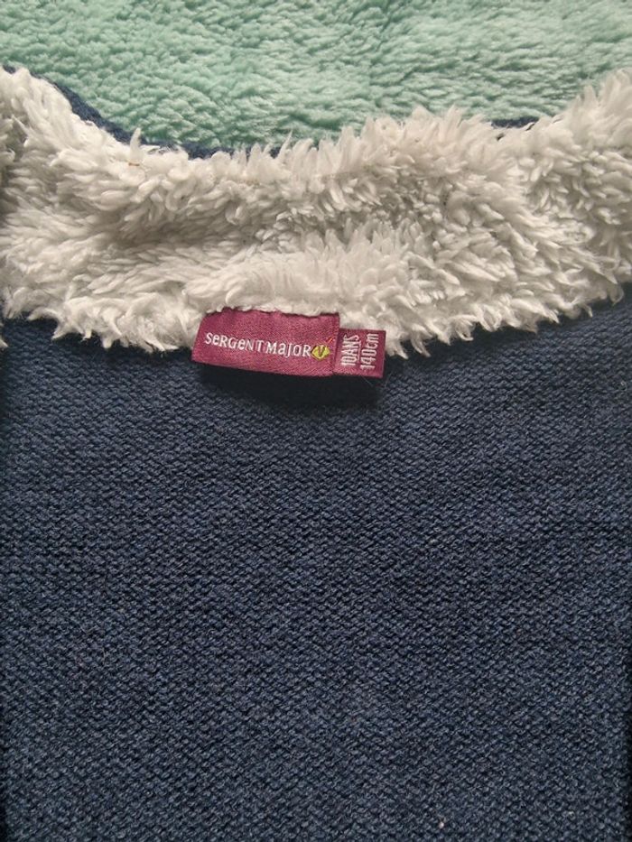 Très beau gilet 10 ans 140 cm - photo numéro 4