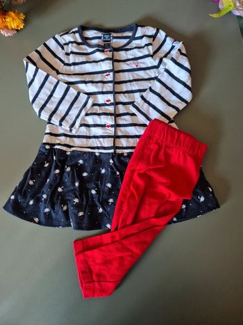 Ensemble bébé fille, 9 mois, terre de marins