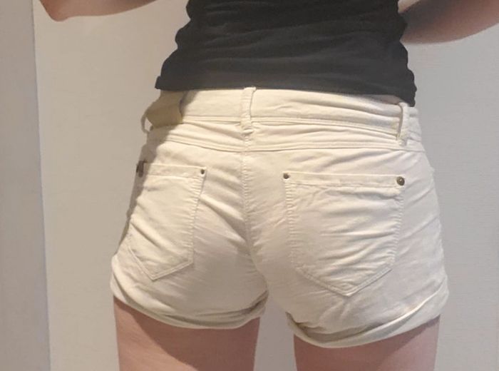 Short blanc strié court 100% Coton de marque Stradivarius - photo numéro 3