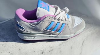 Chaussures adidas taille 42 1/3