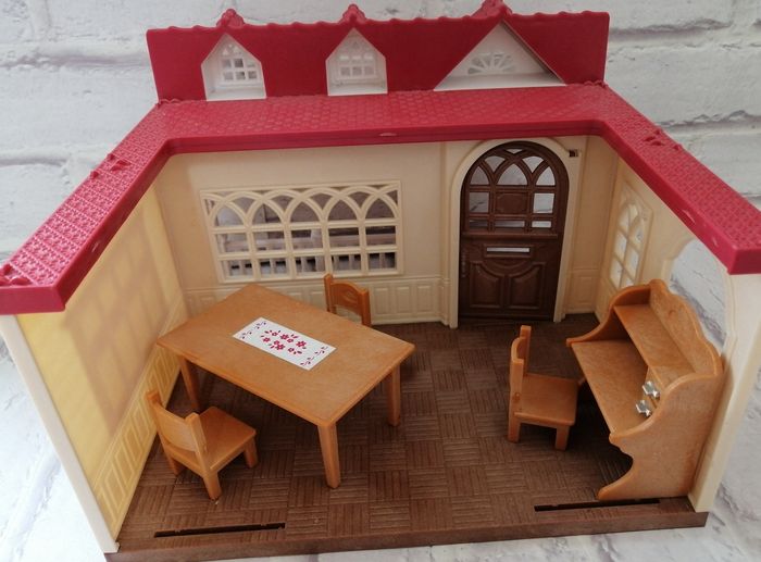 Maison et figurines sylvanian - photo numéro 4