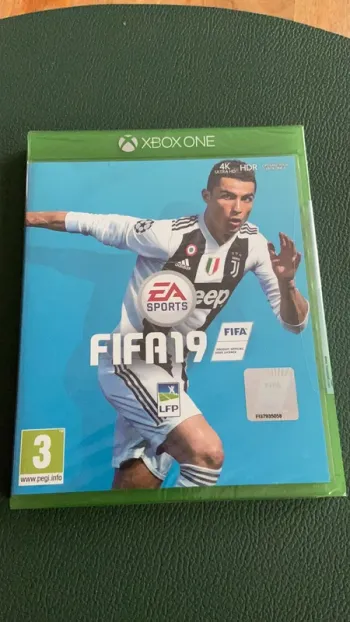 FIFA 19 Xbox One sous blister