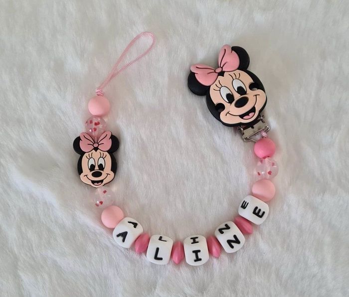 Attache tétine Minnie personnalisée