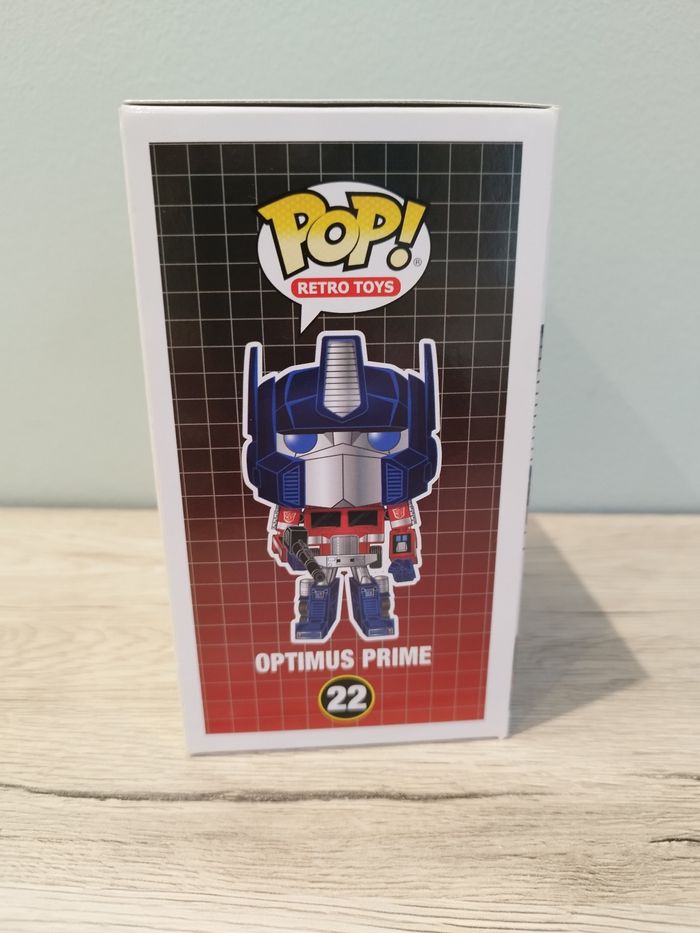 Figurine POP Optimus Prime édition spéciale 22 - photo numéro 2