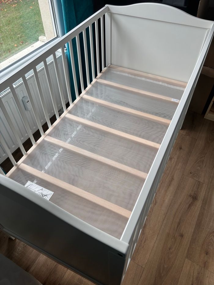 Lit bébé + matelas - photo numéro 6