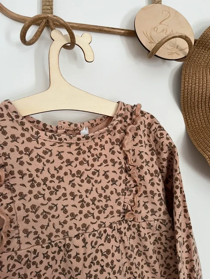 Blouse fleurie 18/24 mois - photo numéro 3