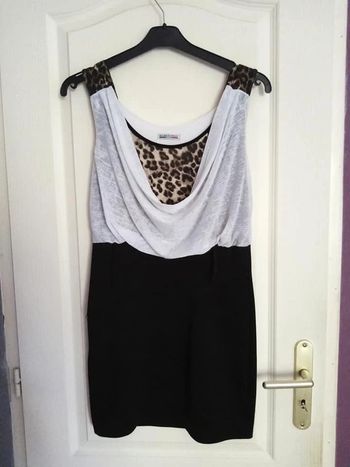 robe drapé taille 2 = 38