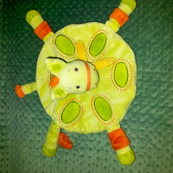 Doudou âne, cheval plat rond vert, orange Kimbaloo 