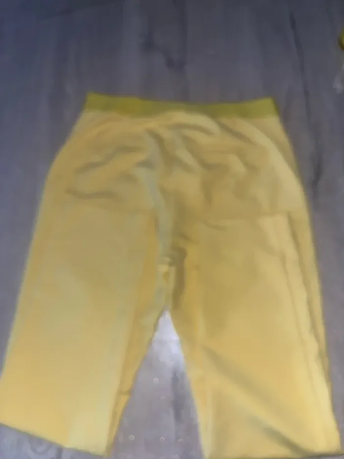 Pantalon jaune Zara - photo numéro 4