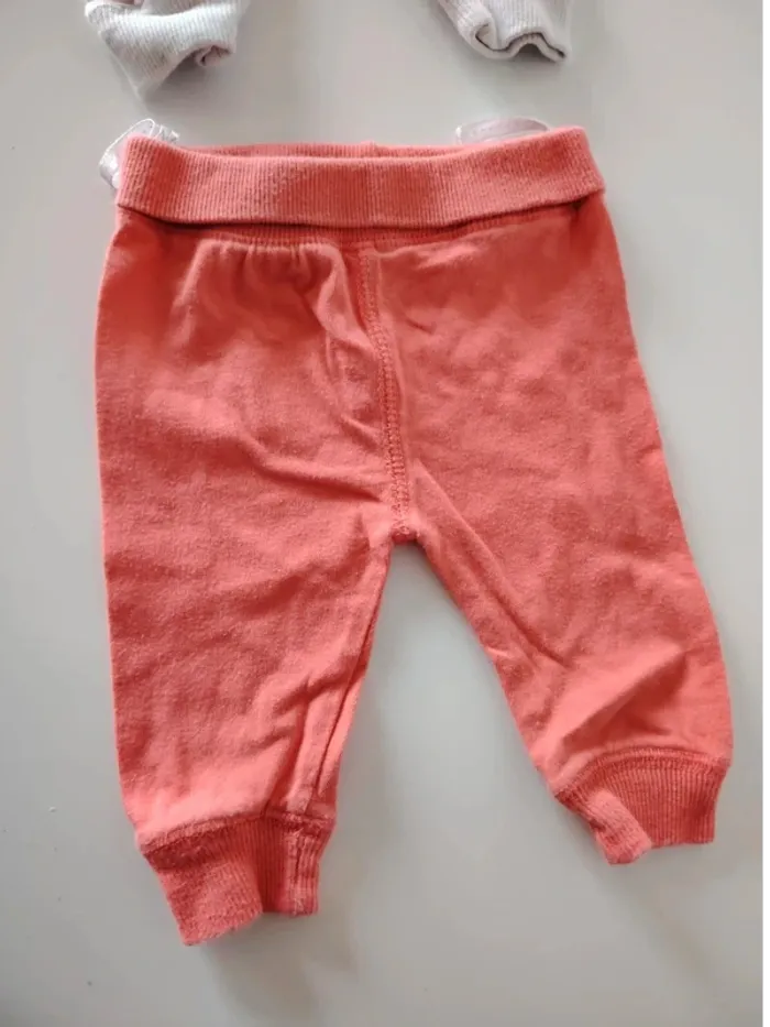 Lot de 2 pantalons 1 mois - photo numéro 2