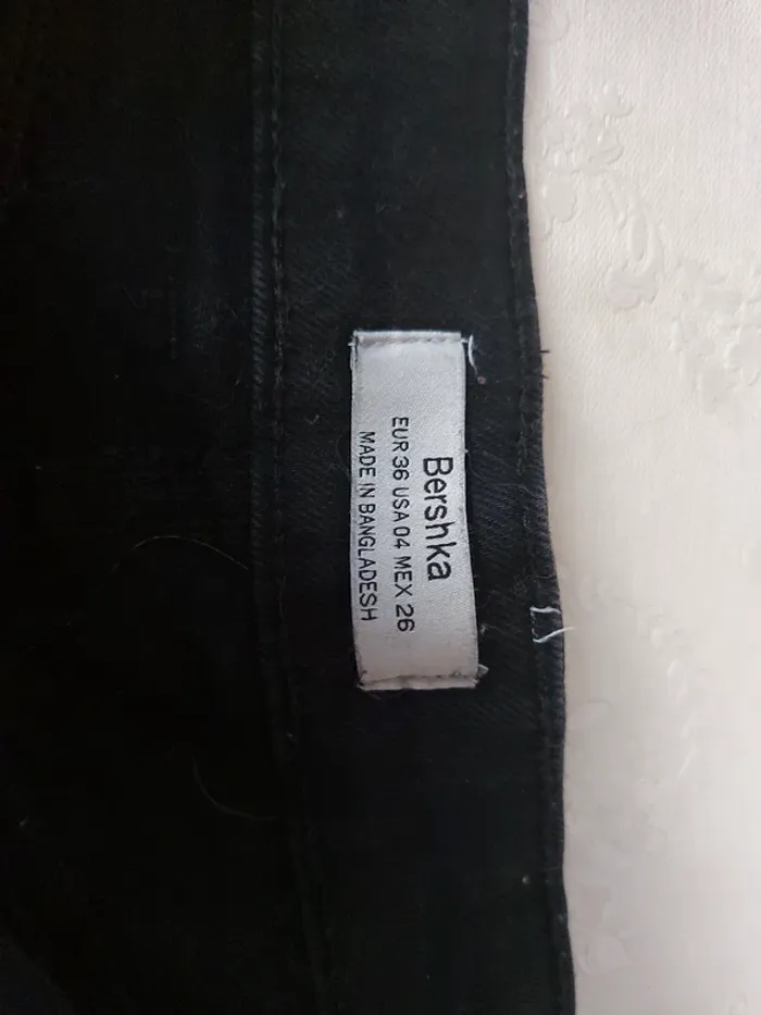 Short en jean noir avec galon - photo numéro 4