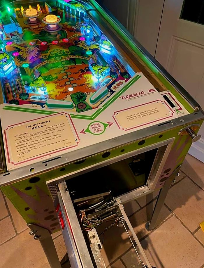 Très beau gottlieb L'incroyable HULK de Gottlieb  très bon état, - photo numéro 9