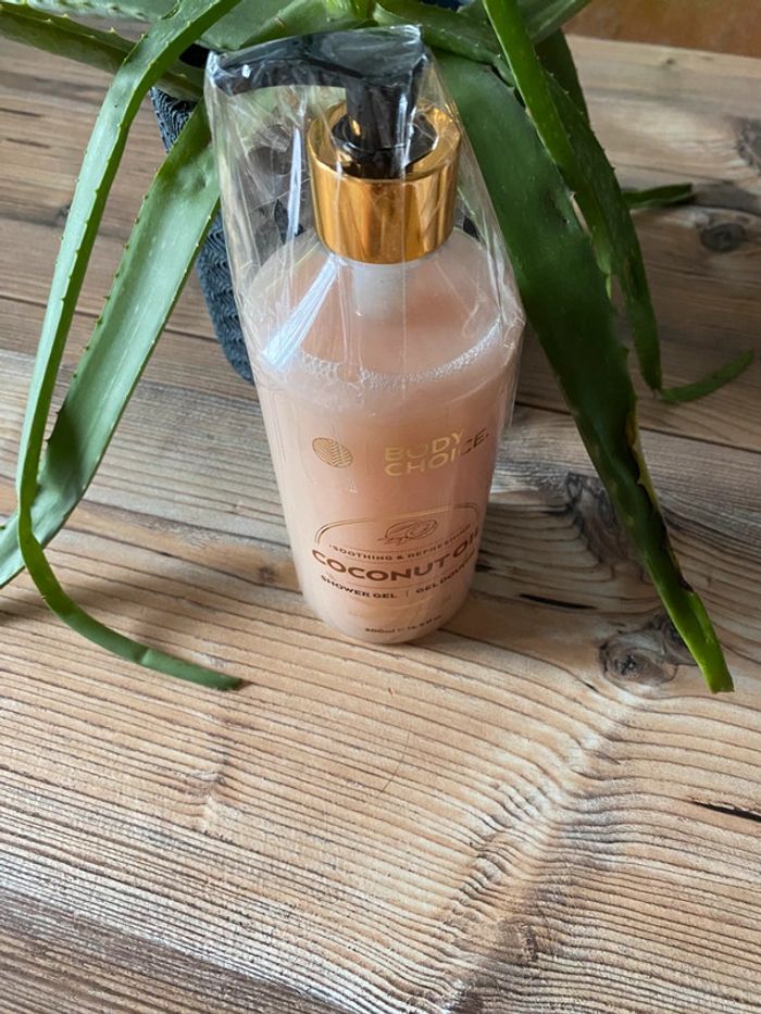 Gel douche hydratant - Huile de coco & vitamine E - 500 ml - photo numéro 2