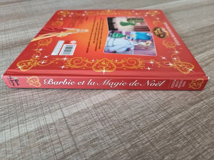 Livre puzzle Barbie et la magie de Noël - photo numéro 10
