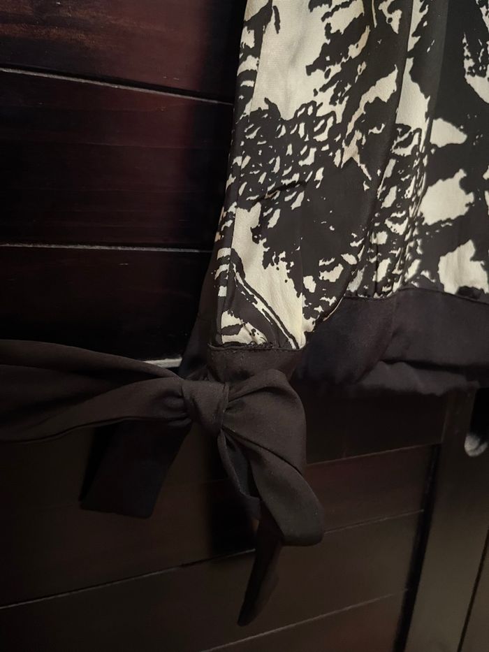 Haut noir et blanc motif abstrait - taille 40 - neuf avec étiquette - photo numéro 7