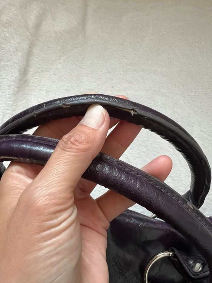 Sac à main porté épaule fourre tout violet foncé prune vintage 90s - photo numéro 17
