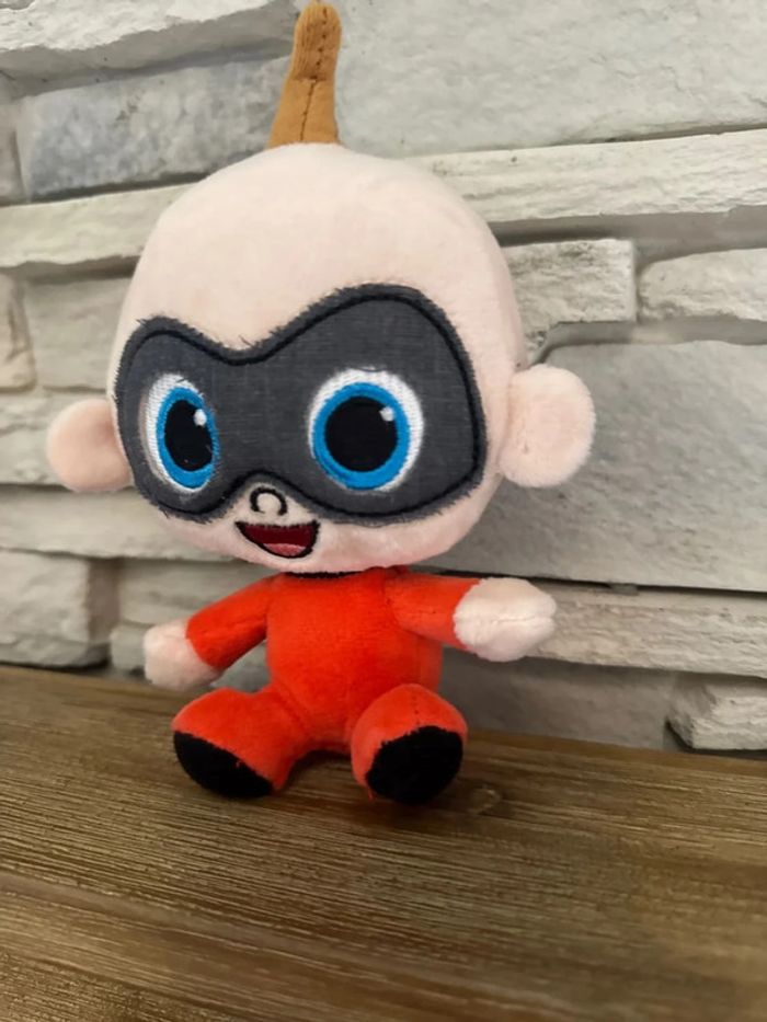 Peluche bébé Jack-Jack les indestructibles - photo numéro 3