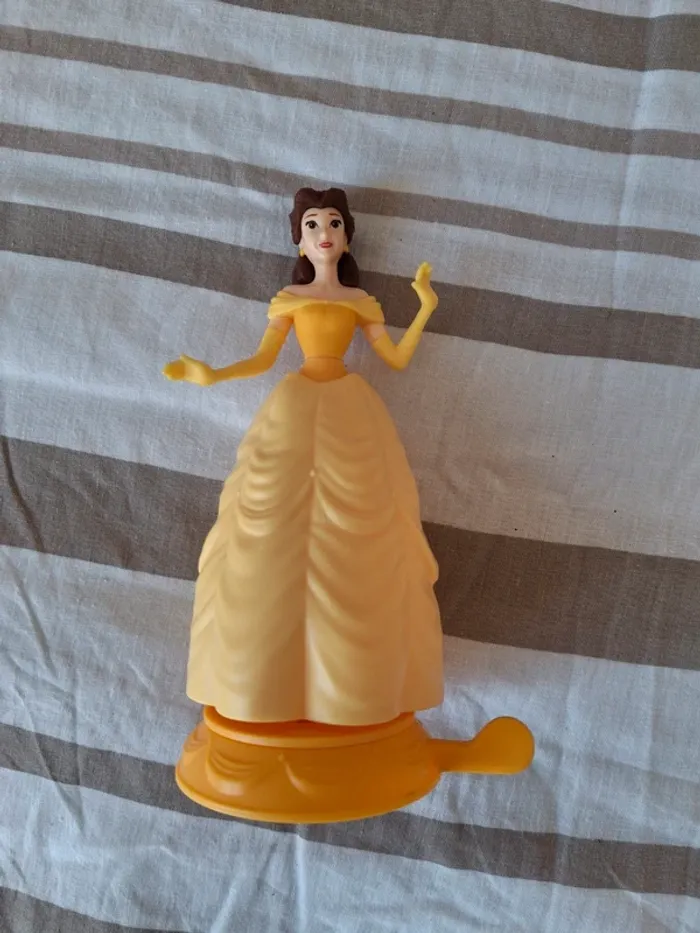Figurine la belle et la bête kinder disney - photo numéro 2